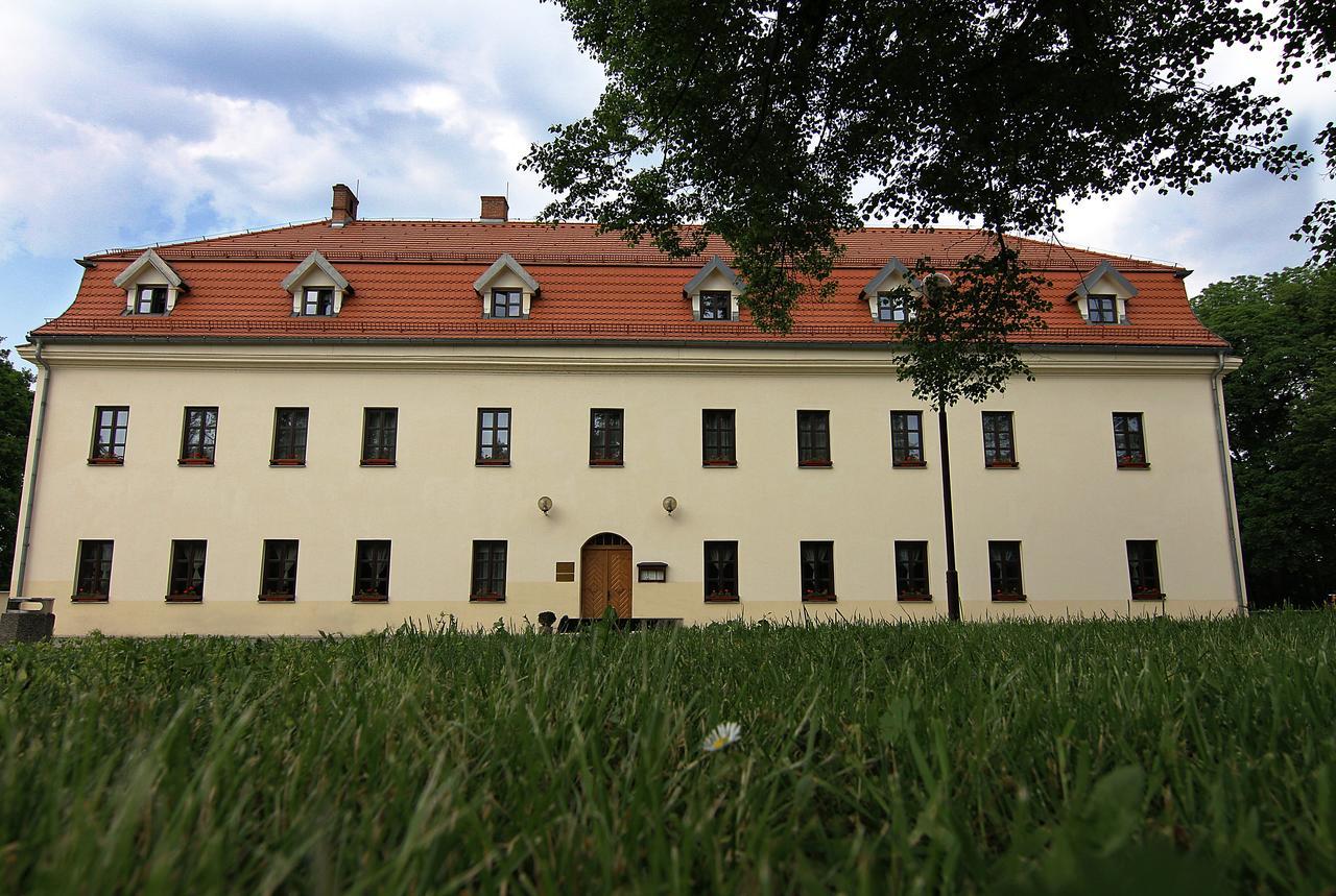 Hotel Zámek Havířov Exterior foto