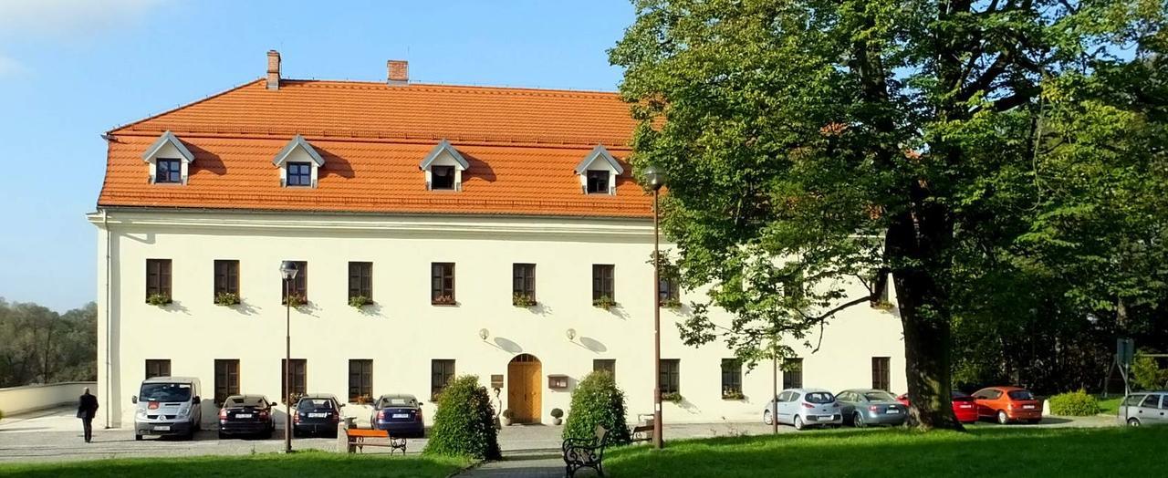 Hotel Zámek Havířov Exterior foto