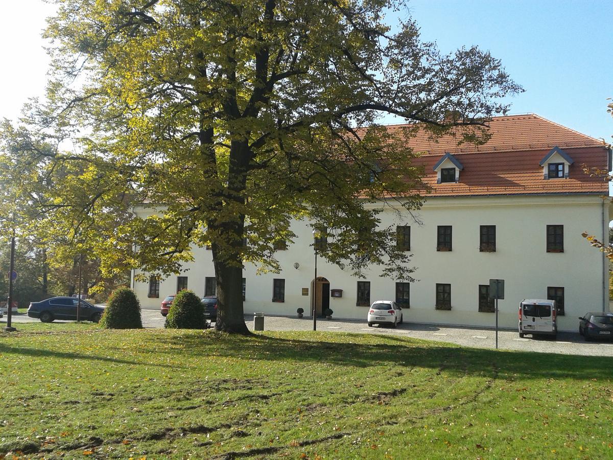 Hotel Zámek Havířov Exterior foto